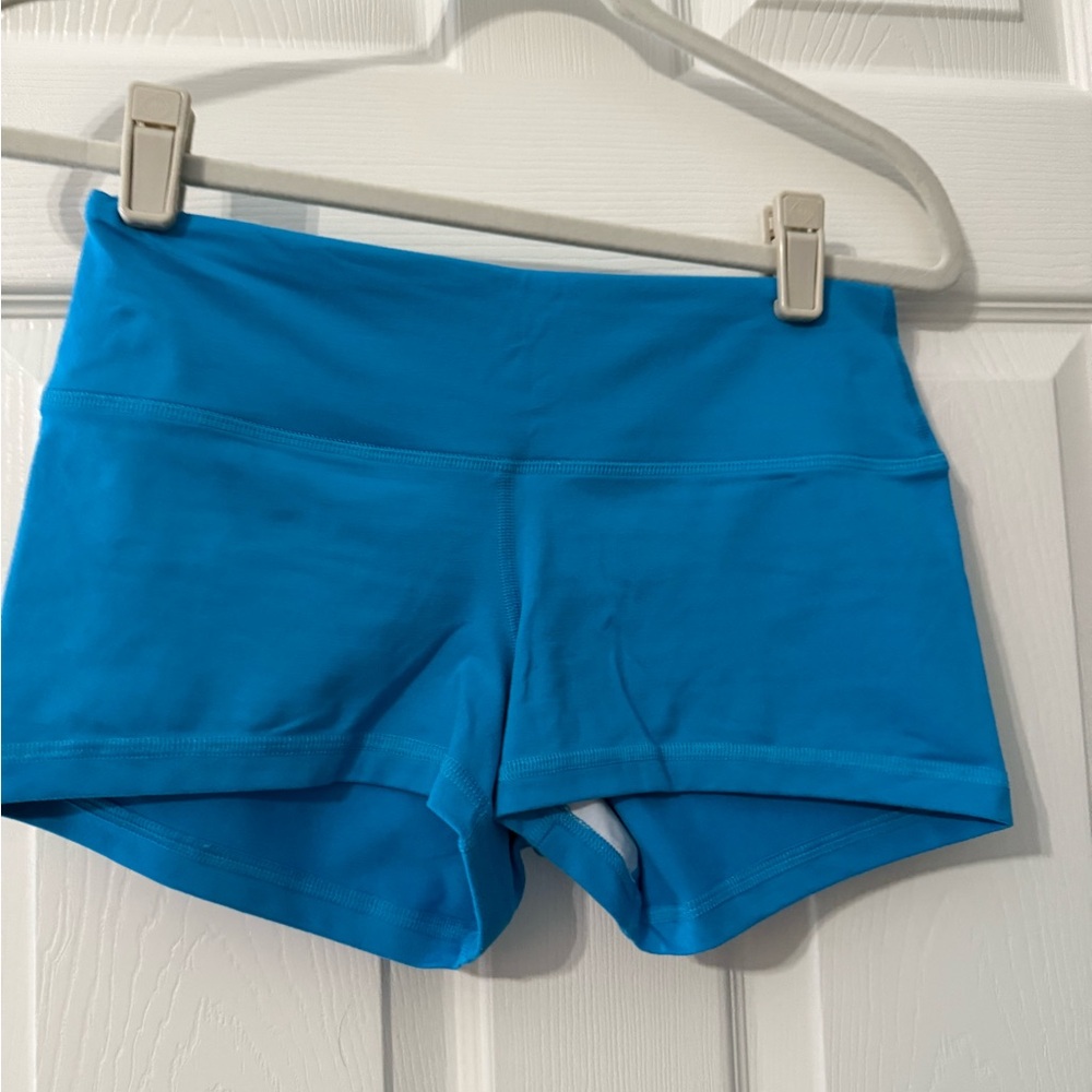 FLEO 2.5 inch low rise Women's Blue Athletic Shorts